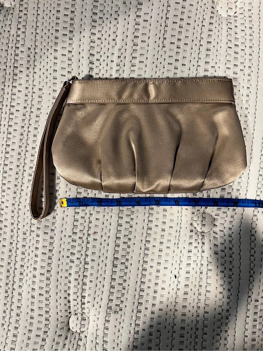 Nordstrom Pleated Wristlet Clutch in Cream / Golden / Brown